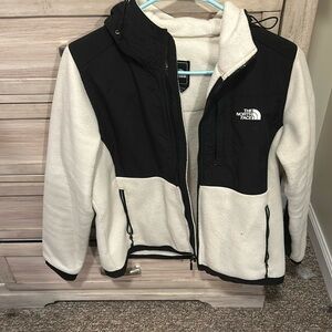 Women’s north face jacket